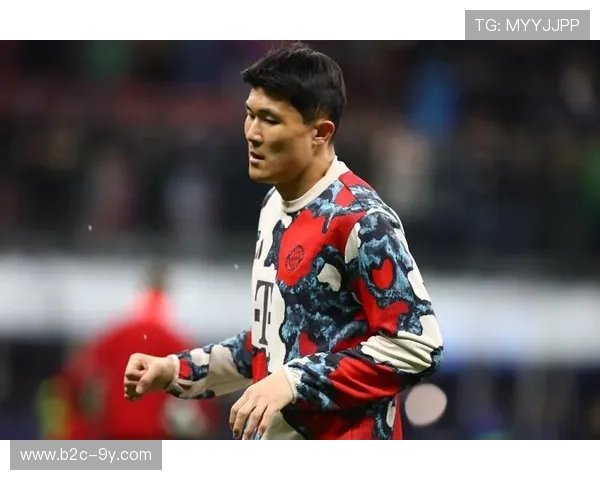 金玟哉两黄变一红，拜仁十人作战守住胜果