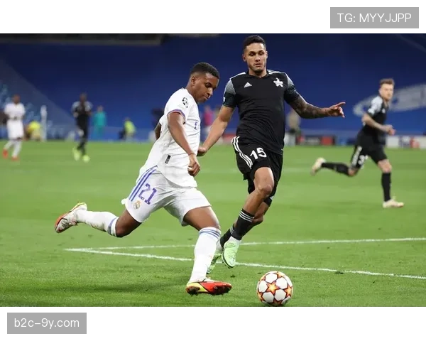 维尼修斯独家专访:谈及伯纳乌的欧冠之夜与儿时偶像C罗